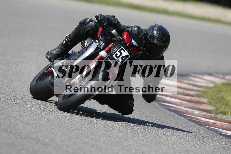 /44 09.08.2025 Plüss Moto Sport ADR/Einsteiger/54